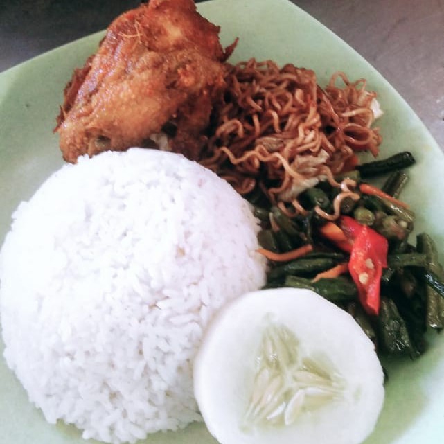 NASI CAMPUR