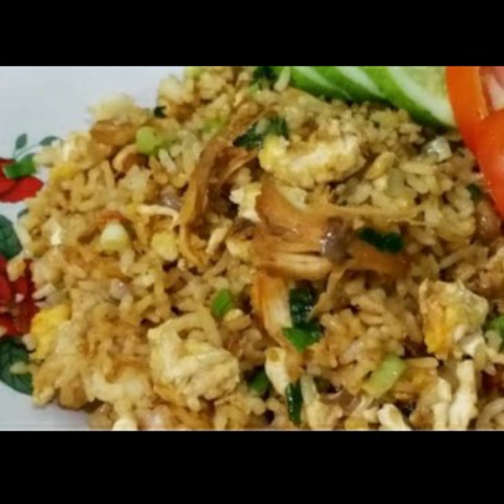 NASI GORENG PLUS AYAM