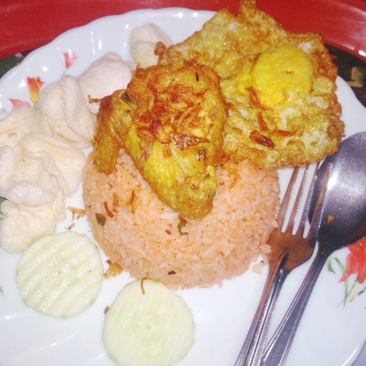 NASI GORENG SEPECIAL AYAM