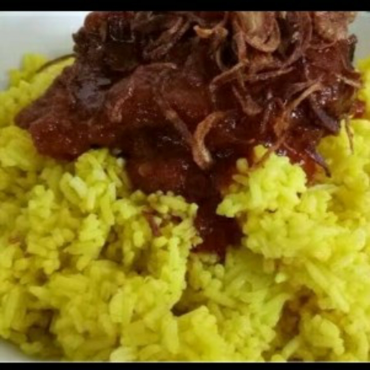 NASI KUNING PLUS HARUAN