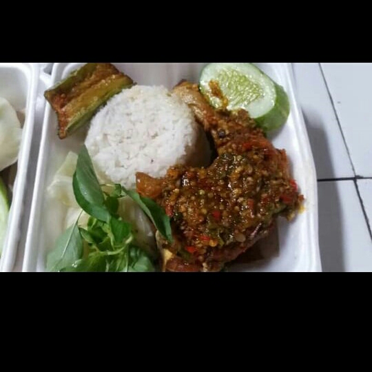 NASI LALAPAN