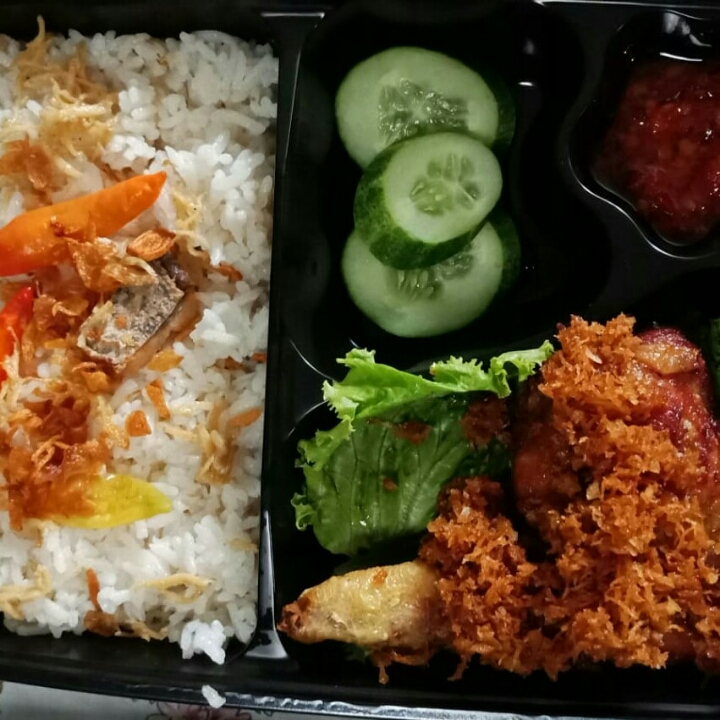 NASI LIWET AYAM SERUNDENG