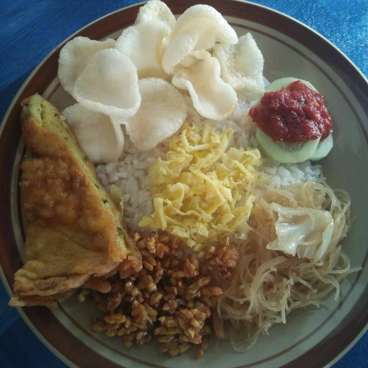 NASI UDUK TELOR DADAR