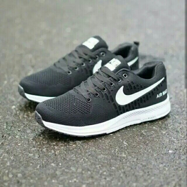 NEW NIKE AIRMAX NEW EDITION 39-43 3