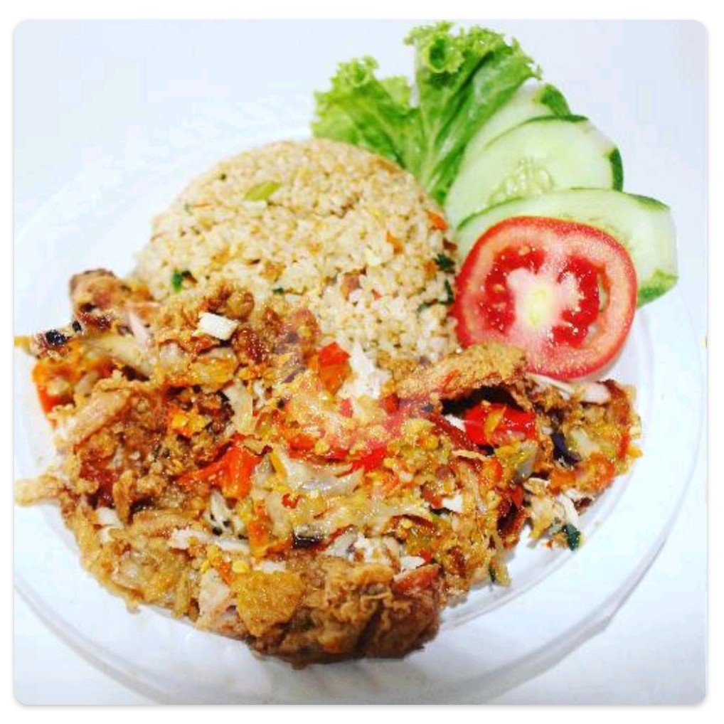 Nasgor Ayam Geprek Telor Dadar