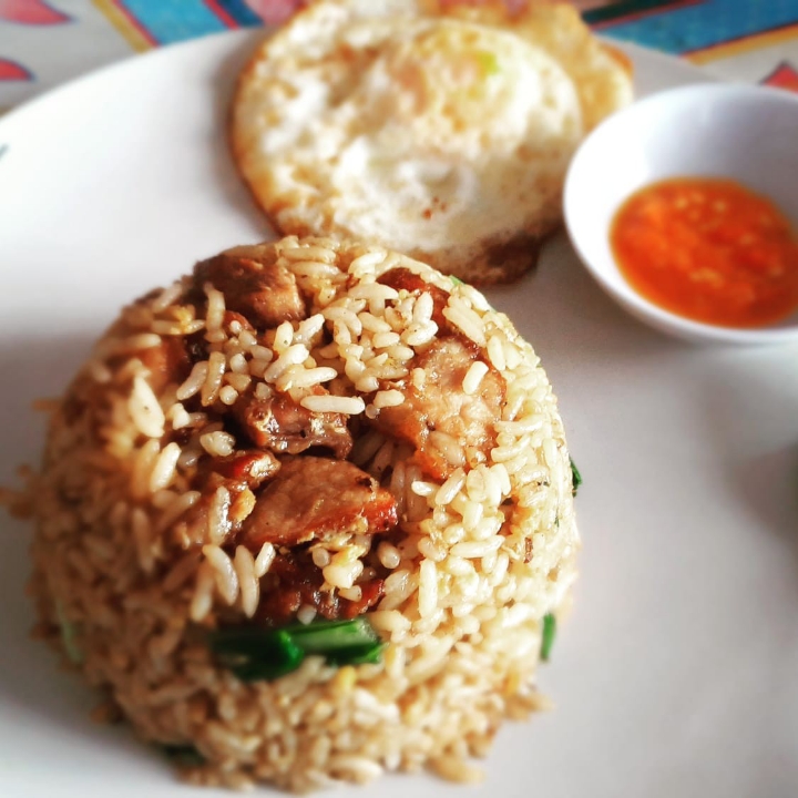 Nasgor Ayam Plus Telur Ceplok