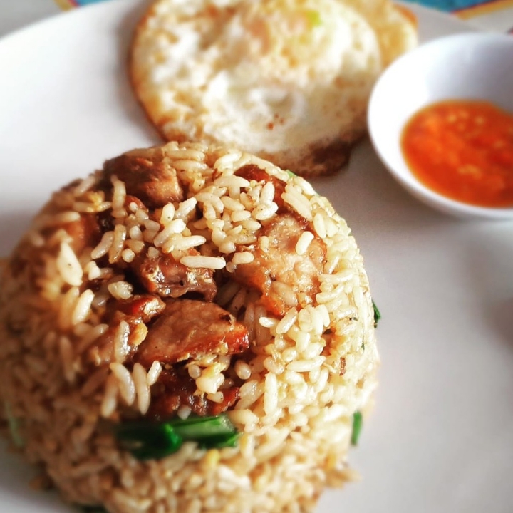 Nasgor Babi Dengan Telur Ceplok