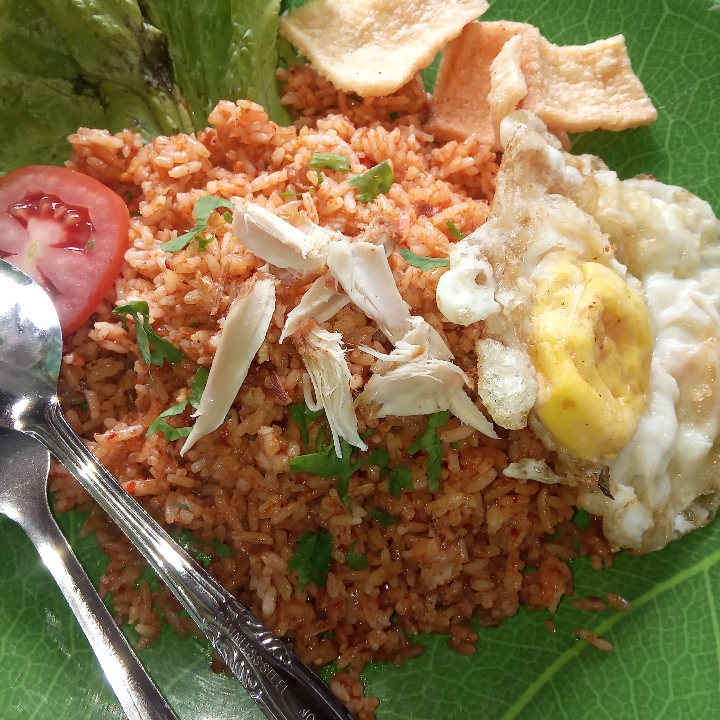 Nasgor Telur Ayam Suwir