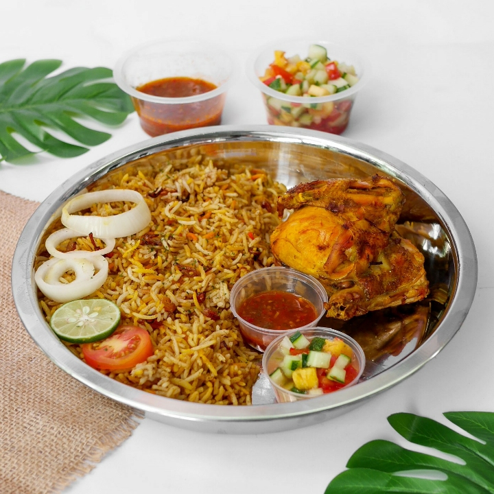 Nasi Arabian Ayam Porsi Talam Medium