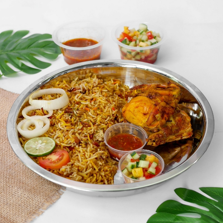 Nasi Arabian Ayam Porsi Talam Small