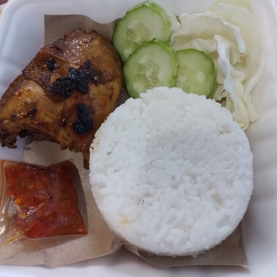 Nasi Ayam Bakar