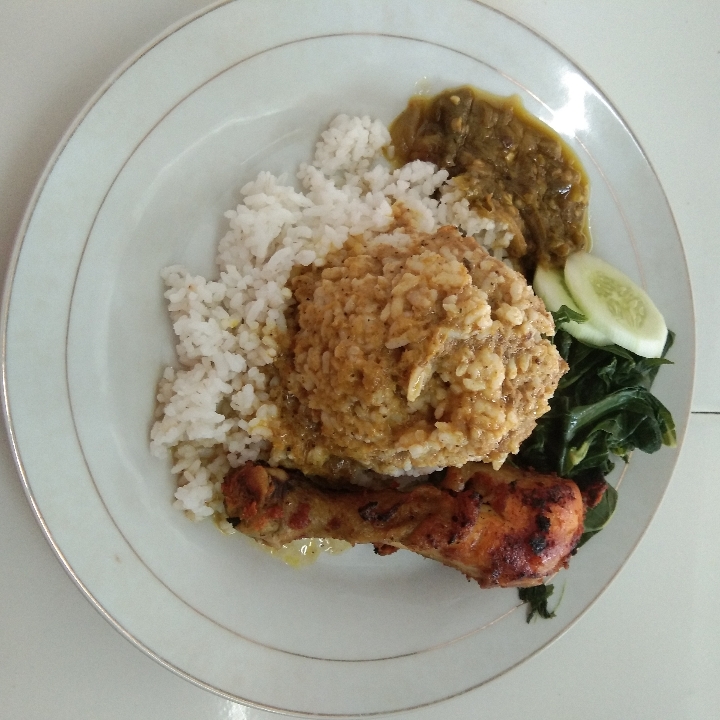 Nasi Ayam Bakar