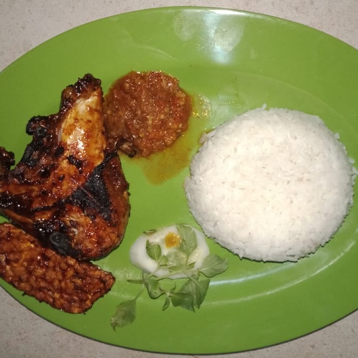 Nasi Ayam Bakar Lunak Pedas Manis L