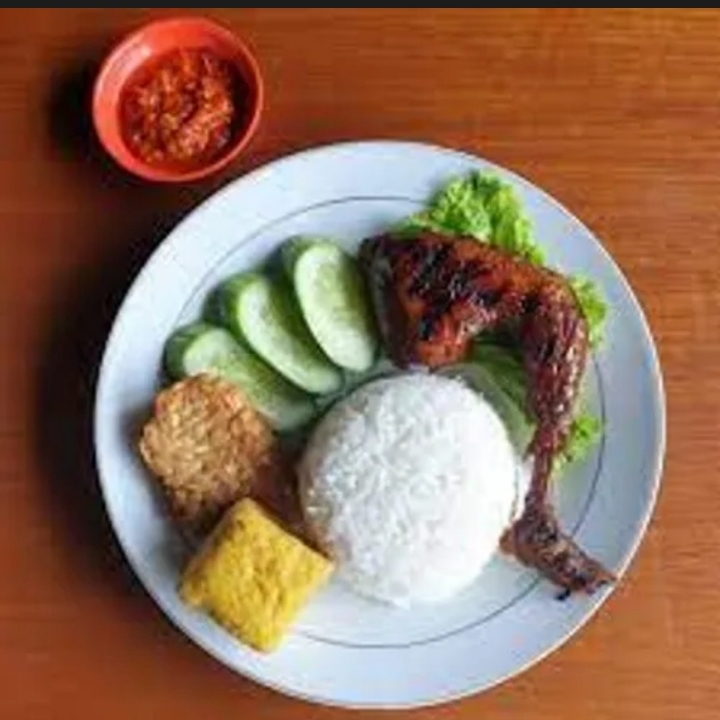 Nasi Ayam Bakar Tempe