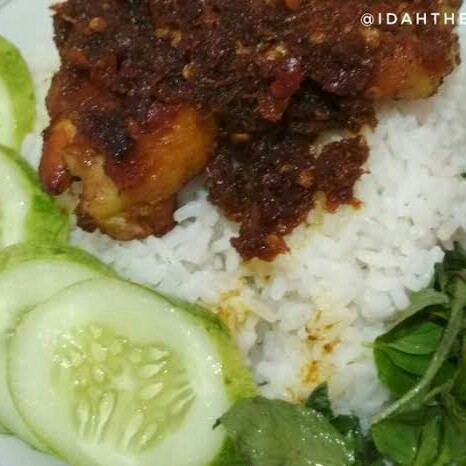 Nasi Ayam Bumbu