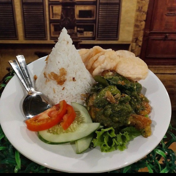 Nasi Ayam Cabe Ijo