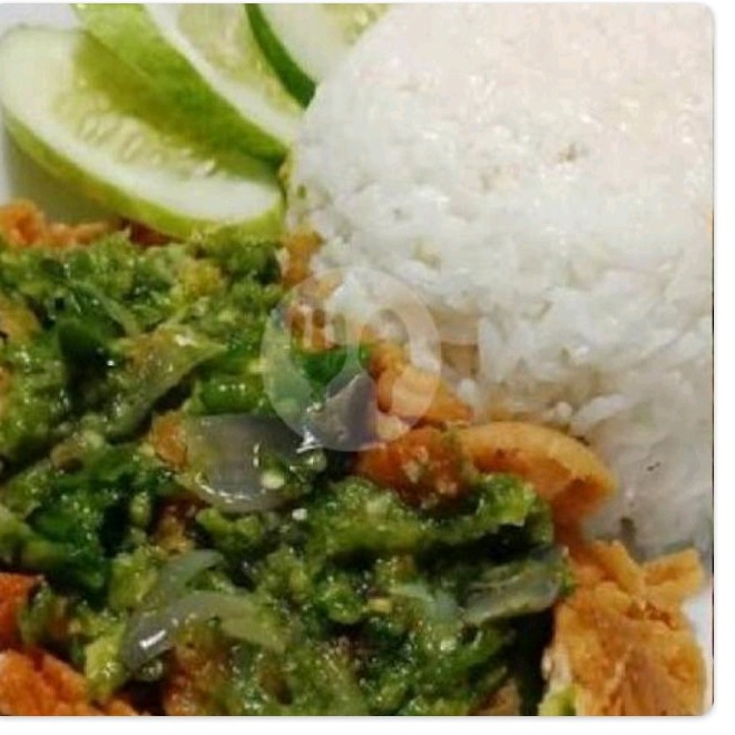 Nasi Ayam Dada Lombok Ijo