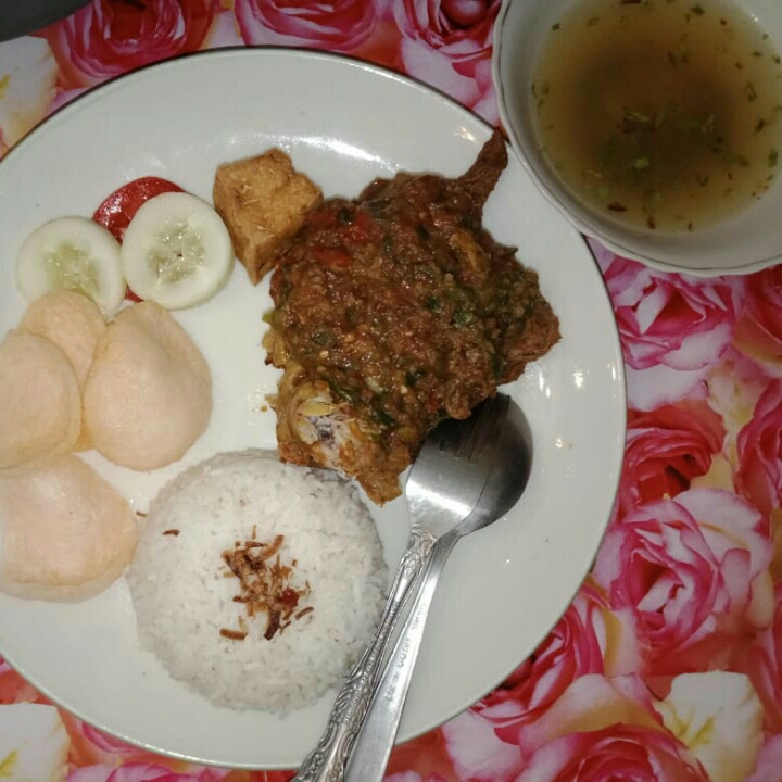 Nasi Ayam Geprek