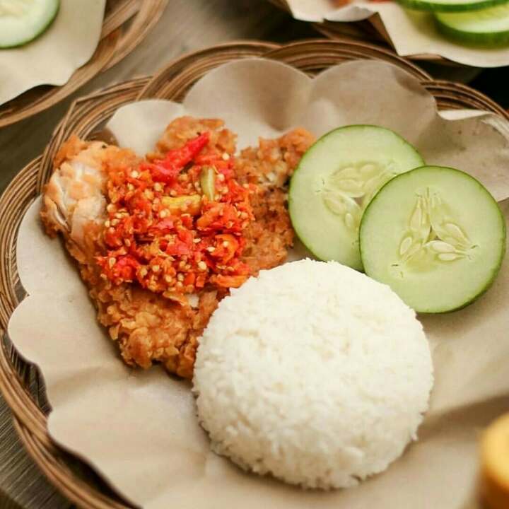 Nasi Ayam Geprek