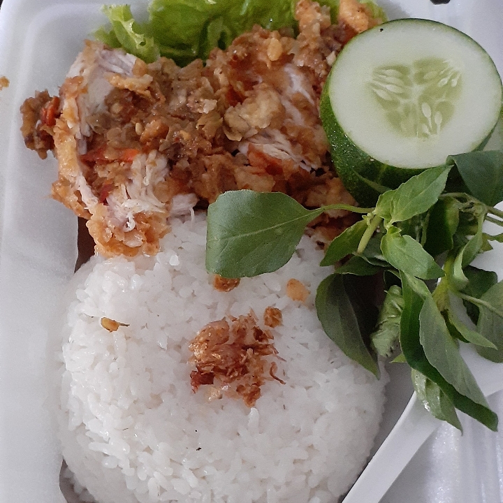 Nasi Ayam Geprek