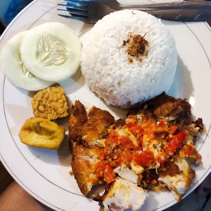 Nasi Ayam Geprek