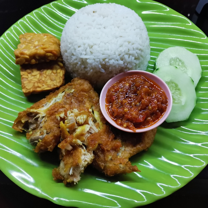 Nasi Ayam Geprek