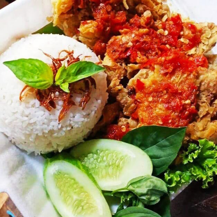 Nasi Ayam Geprek Bandung