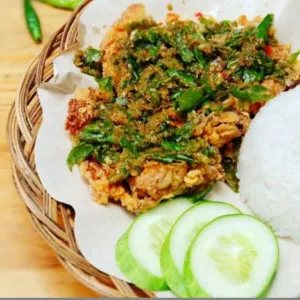 Nasi Ayam Geprek Dada Sambal Ijo