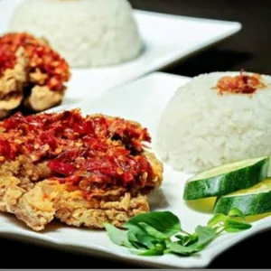 Nasi Ayam Geprek Dada Sambal Terasi