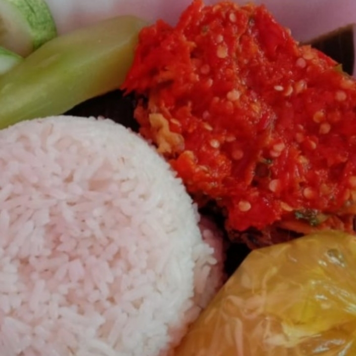 Nasi Ayam Geprek Paket Hemat