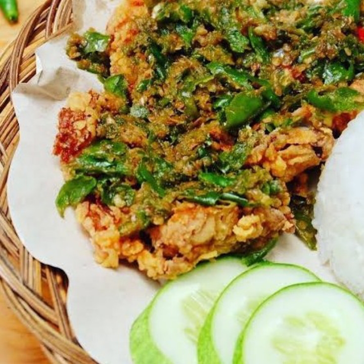 Nasi Ayam Geprek Sambal Ijo Es Teh 