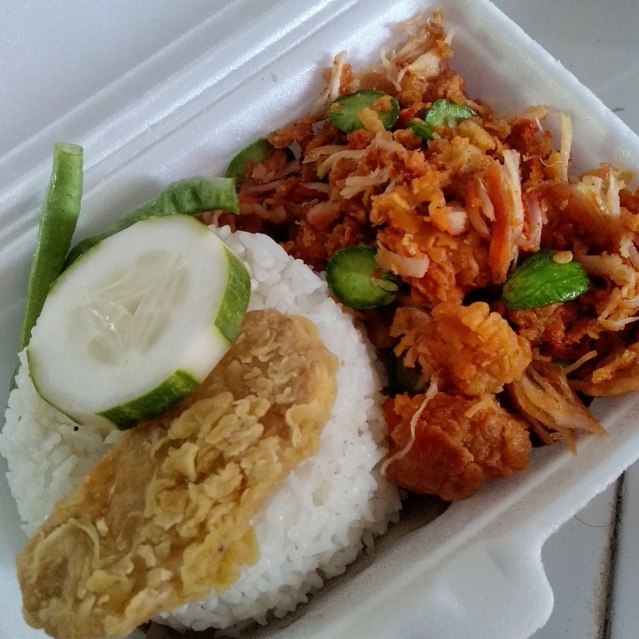 Nasi Ayam Geprek Sambal Pete 