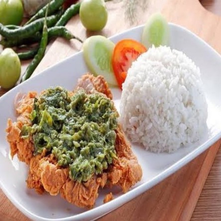 Nasi Ayam Geprek Sambel Ijo 