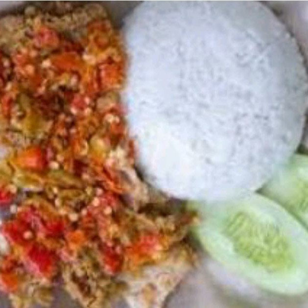 Nasi Ayam Geprek Spesial Etek