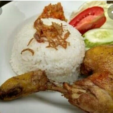 Nasi Ayam Goreng