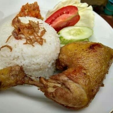 Nasi Ayam Goreng