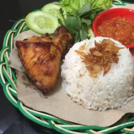 Nasi Ayam Goreng