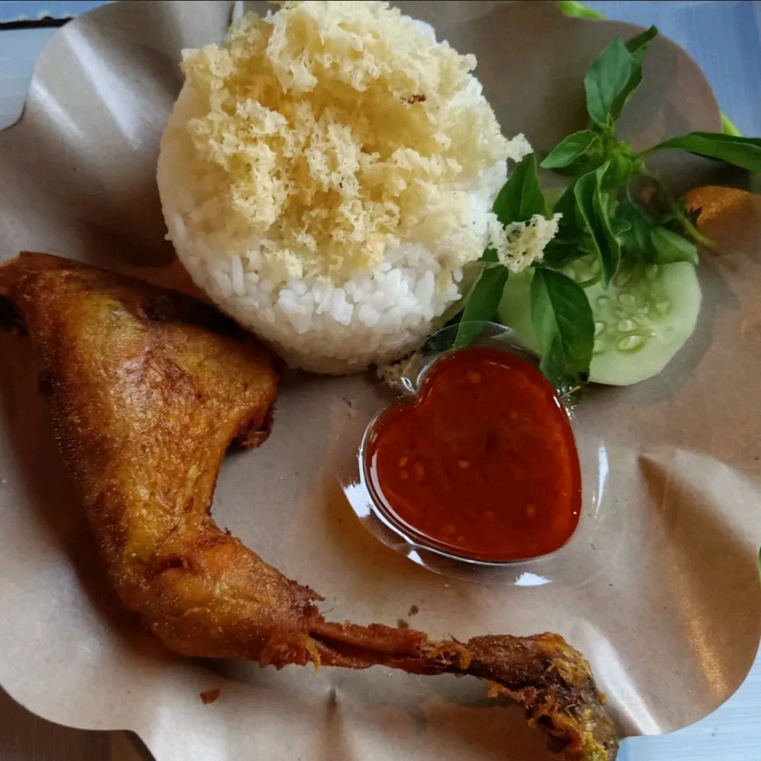 Nasi Ayam Goreng