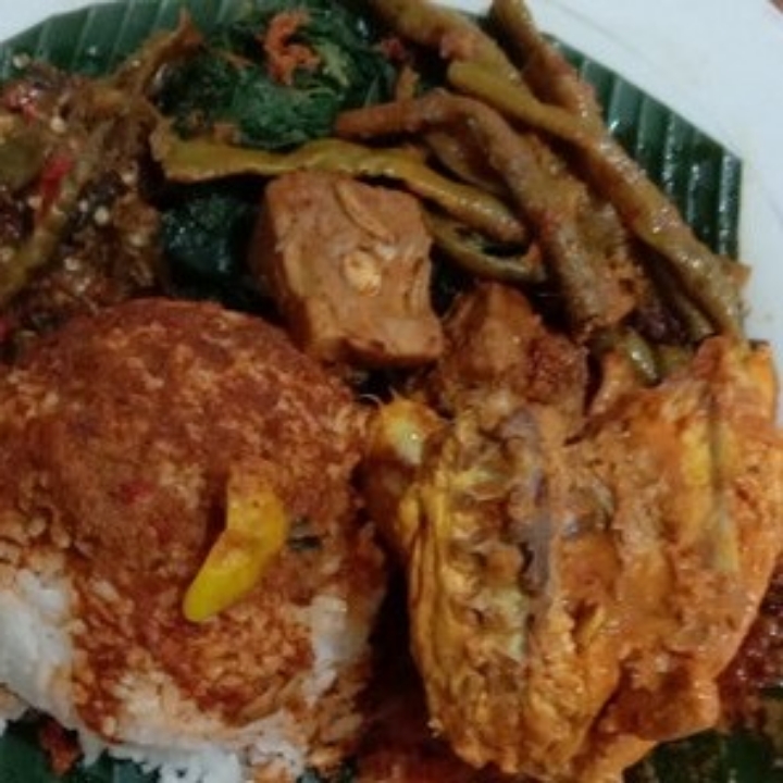 Nasi Ayam Goreng