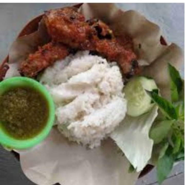 Nasi Ayam Goreng