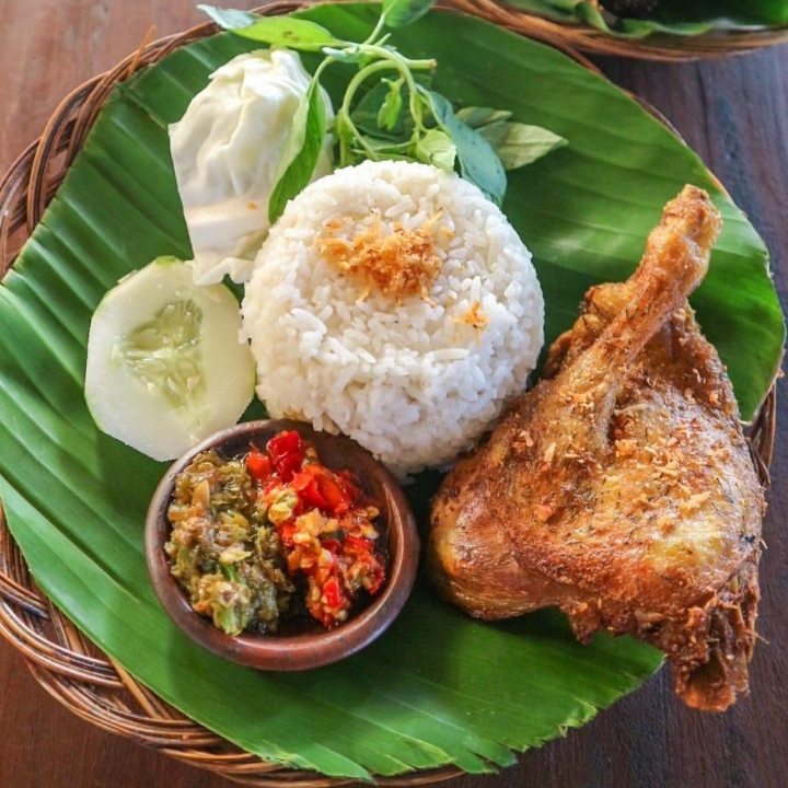 Nasi Ayam Goreng Kampung Besar