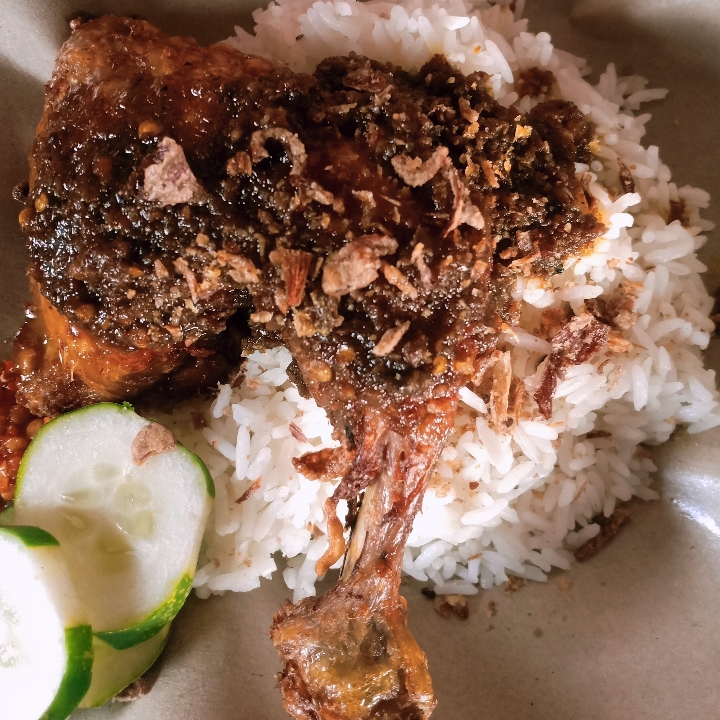 Nasi Ayam Goreng Khas Madura