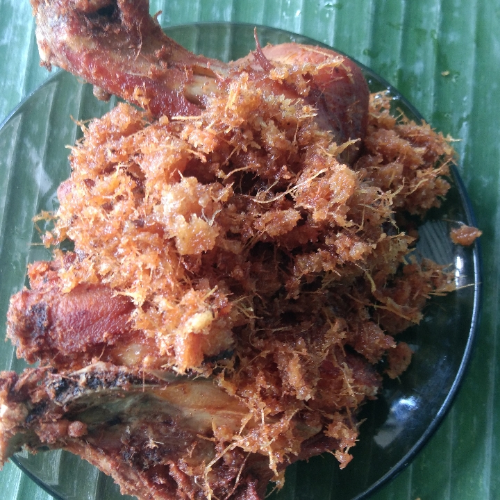 Nasi Ayam Goreng Laos