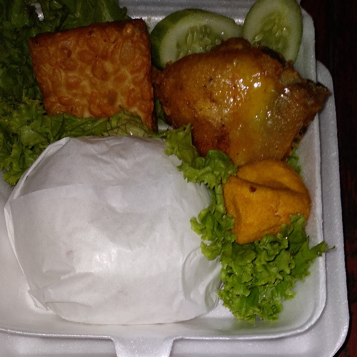 Nasi Ayam Goreng Tahu Tempe 2