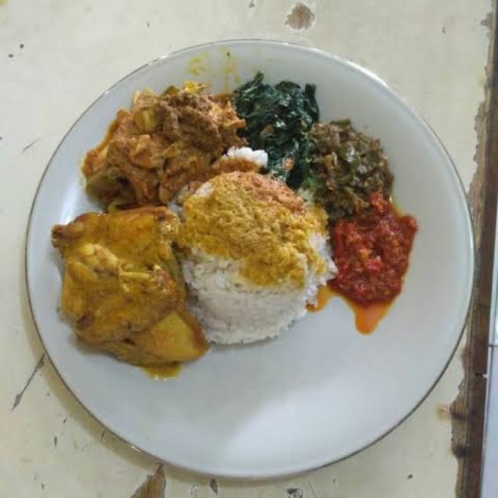 Nasi Ayam Gulai