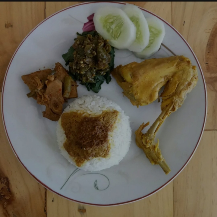 Nasi Ayam Gulai