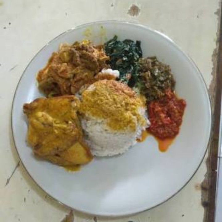 Nasi Ayam Gulai