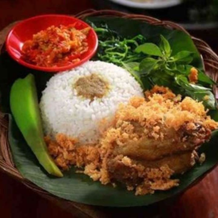 Nasi Ayam Kampung Goreng