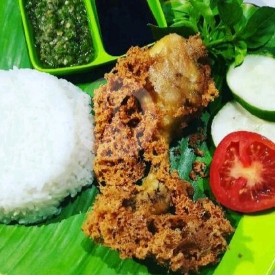 Nasi Ayam Kremes