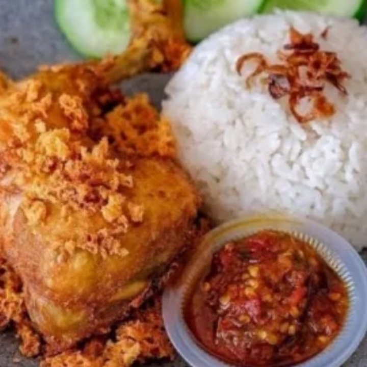 Nasi Ayam Kremes Sambel Tomat